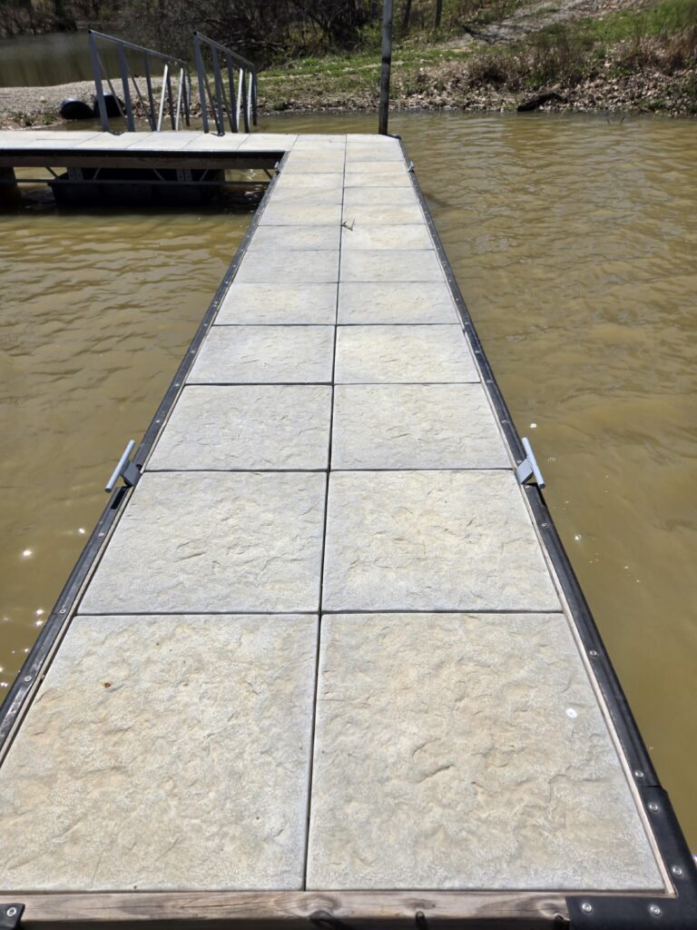 Concrete-top floating dock