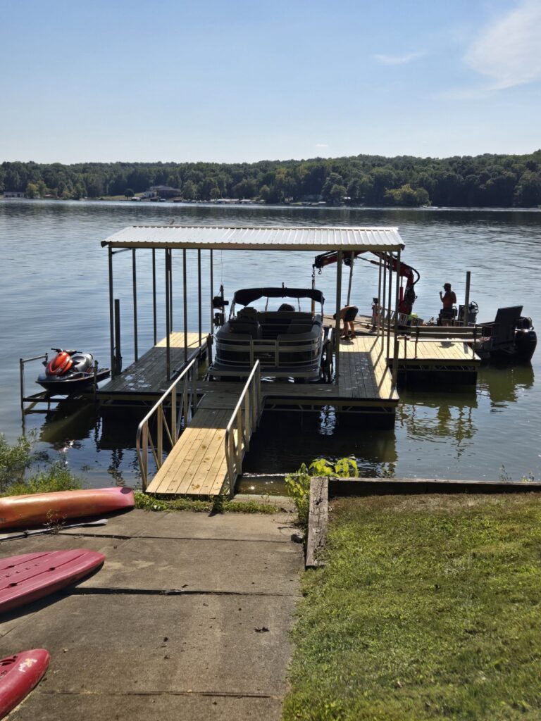 U-shaped covered dock